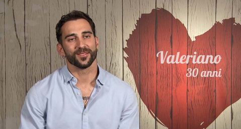 Primo Appuntamento 2026: Valeriano il calciatore fra i single del 13 ottobre preview