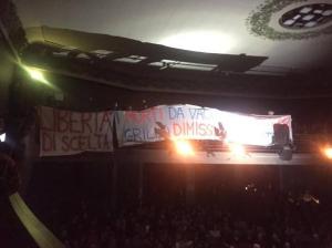 Grillo contestato