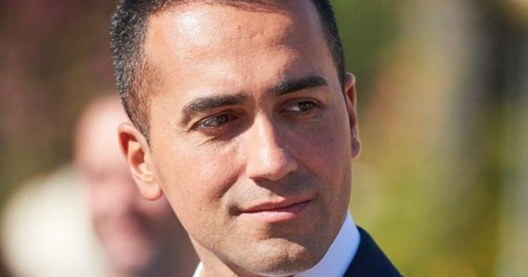 di maio si dimette bufala