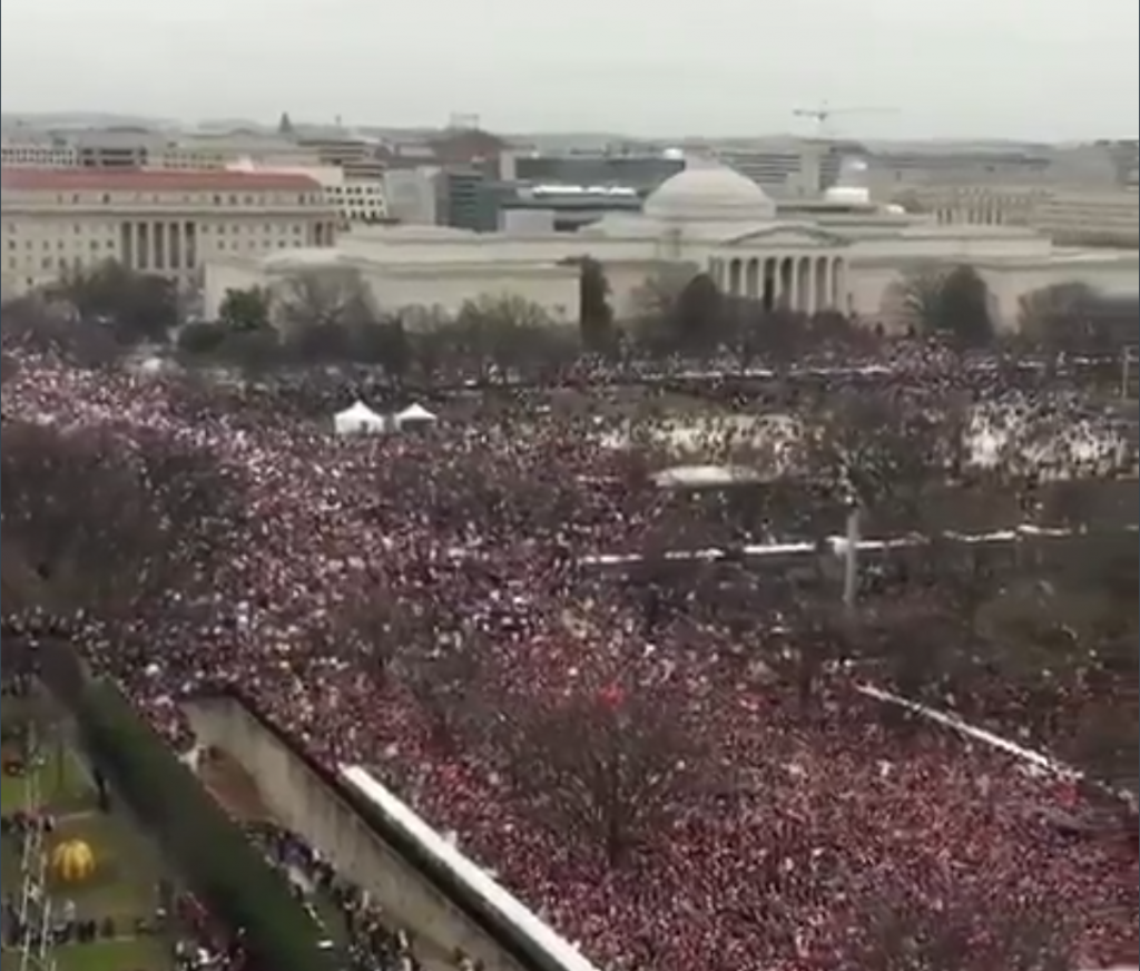 "Ecco un messaggio da un amico che abita ad Washington!" (sic!)