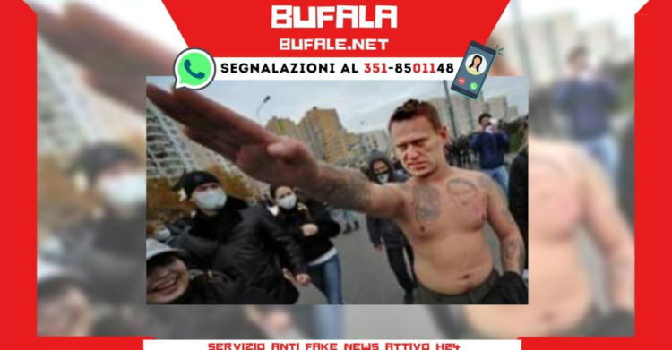 bufala saluto nazista di alexei navelny mask