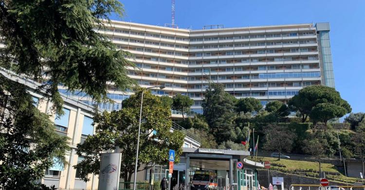 Infermiera positiva