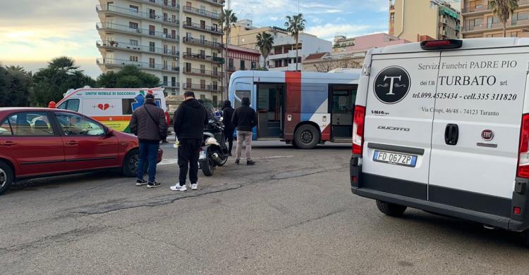 donna investita a Taranto