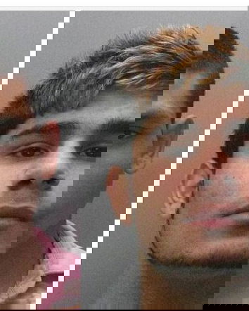 Ragazzina violentata da 30 immigrati