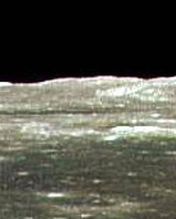 Gli astronauti e i cavi di acciaio