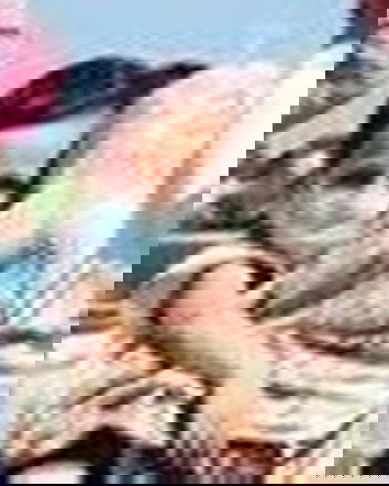 Profughi, Croce Rossa e gli abiti usati