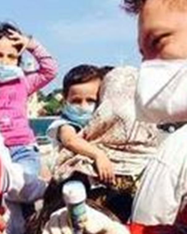 Profughi, Croce Rossa e gli abiti usati article-post