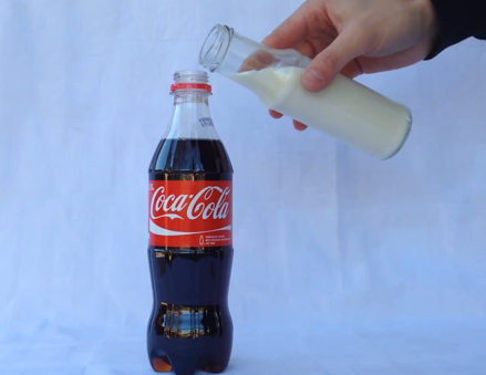 Coca cola e latte article-post