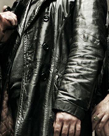 Lo stop alle armi sceniche e l’informazione a metà