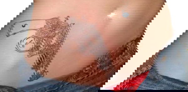 La tassa sui tatuaggi e le notizie copia-e-incolla