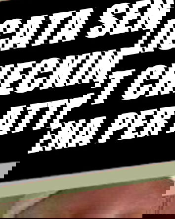 Il bimbo con pistola e granata