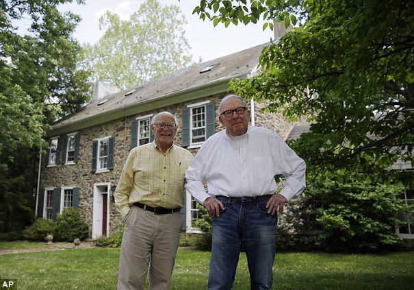 Mario Adinolfi, Bill e Norman article-post