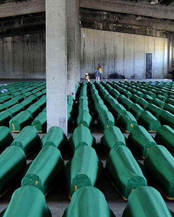 Renzi, Srebrenica e i social network