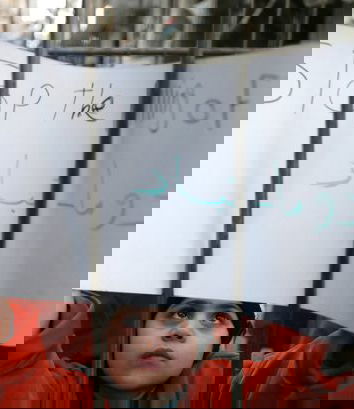 Bambini cristiani arsi vivi e decapitati