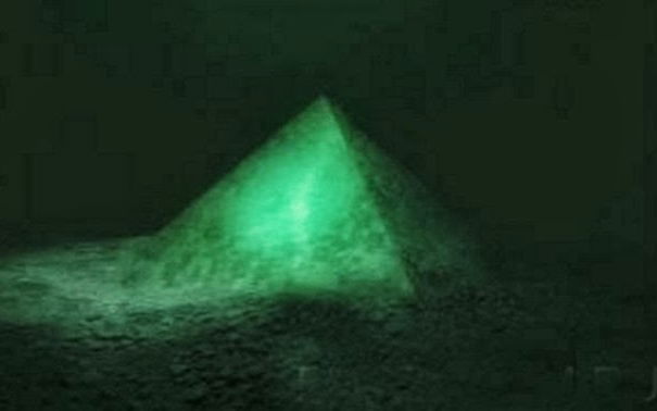 La piramide sommersa nelle Azzorre article-post