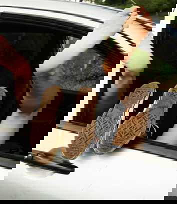 Lezioni di guida in cambio di sesso