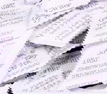 Le bustine di silice che assorbono l’umidità