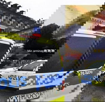 Protegge ragazzina da profugo, viene accoltellato a morte