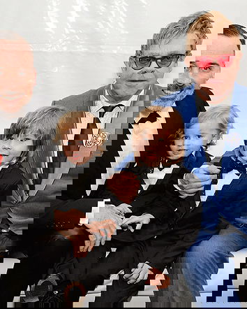 La RAI regala soldi ad Elton John per fare propaganda