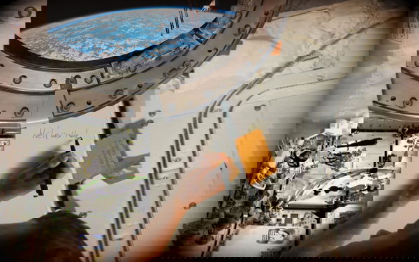 Piccole Perle di Facebook: le penne milionarie della NASA