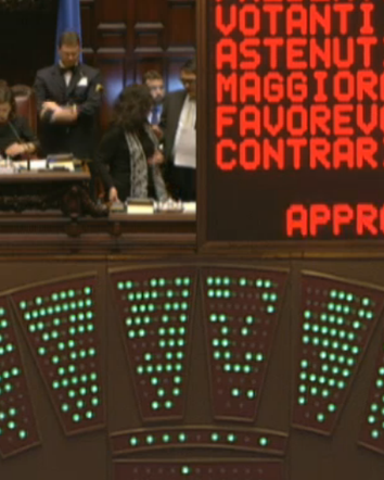 Lo stop alle auto blu