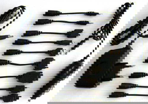 I caricabatterie vanno staccati quando non li usiamo? article-post