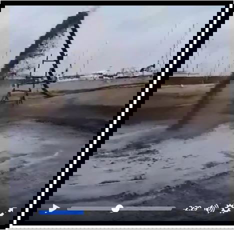 L’acqua nera, il petrolio, le nostre spiagge rovinate article-post