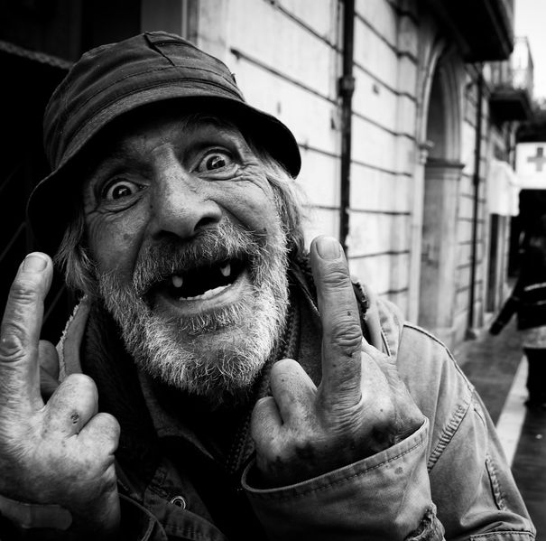 Il minculpop e il giornalismo stronzo article-post