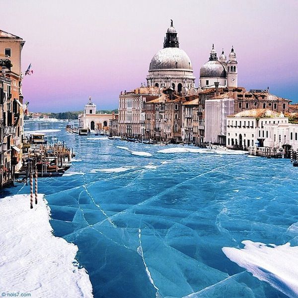 Le verissime (no, non lo sono) foto di Venezia ghiacciata article-post