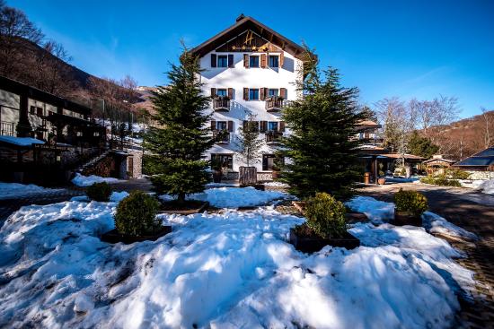 Hotel Rigopiano abuso edilizio? No, clickbaiting article-post