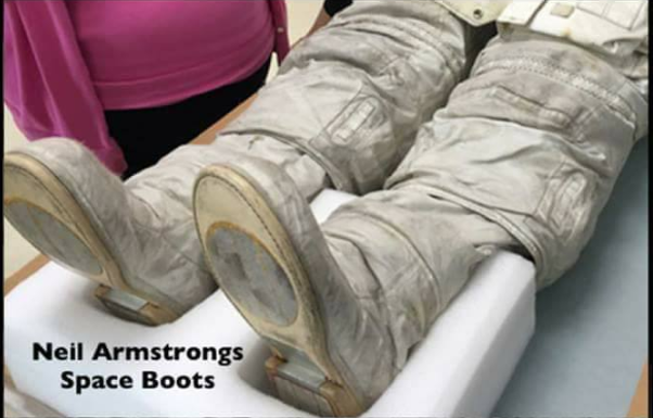 Perle di Facebook: gli stivali della missione Apollo 11 article-post