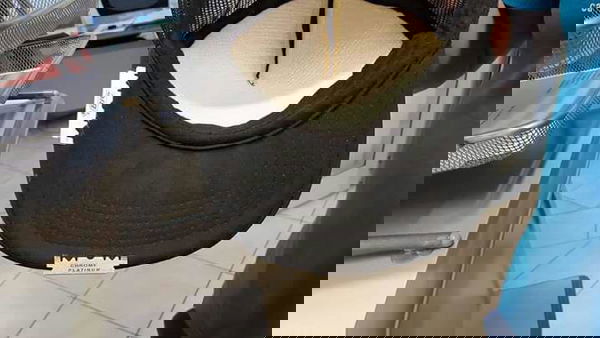 Le lamette nel cappellino