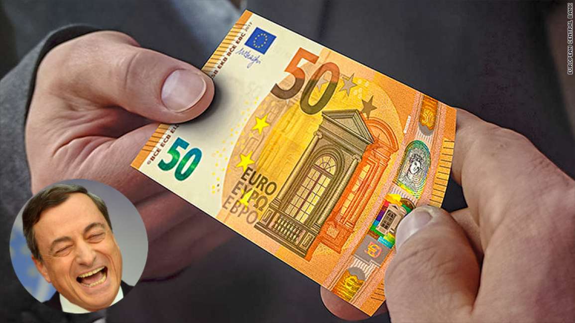 Il duro scontro tra le vecchie e le nuove banconote da 50 euro article-post