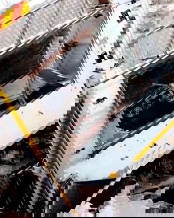 Blondet, i medici svedesi e gli elmetti bianchi, per non parlar del Sarin