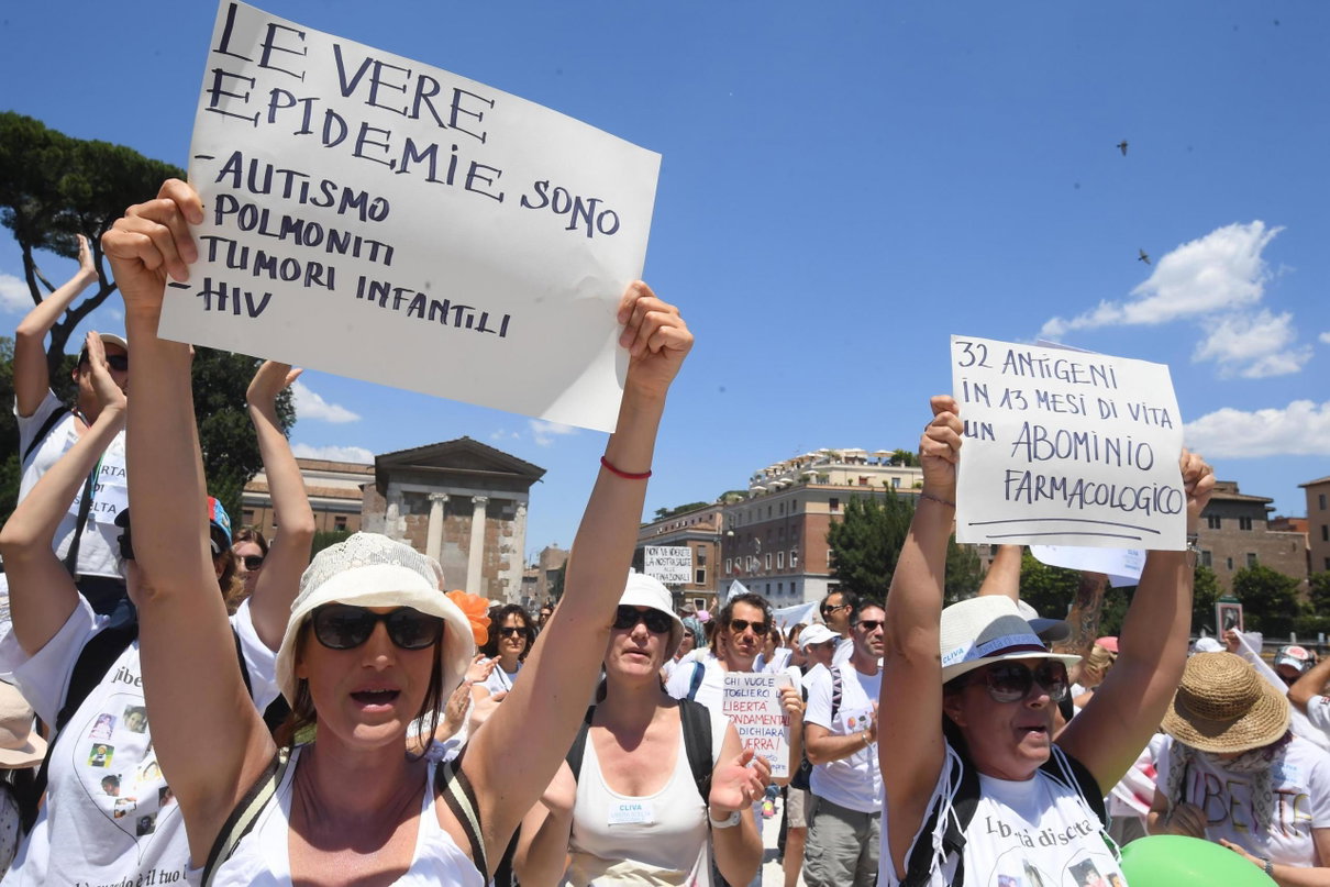 Libertà di scelta, vaccini e social network article-post