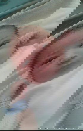 La catena con la neonata cieca e Whatsapp