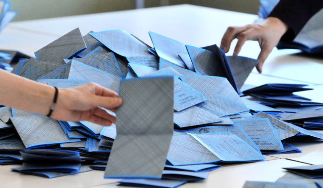 Iene, plichi e brogli alle elezioni article-post