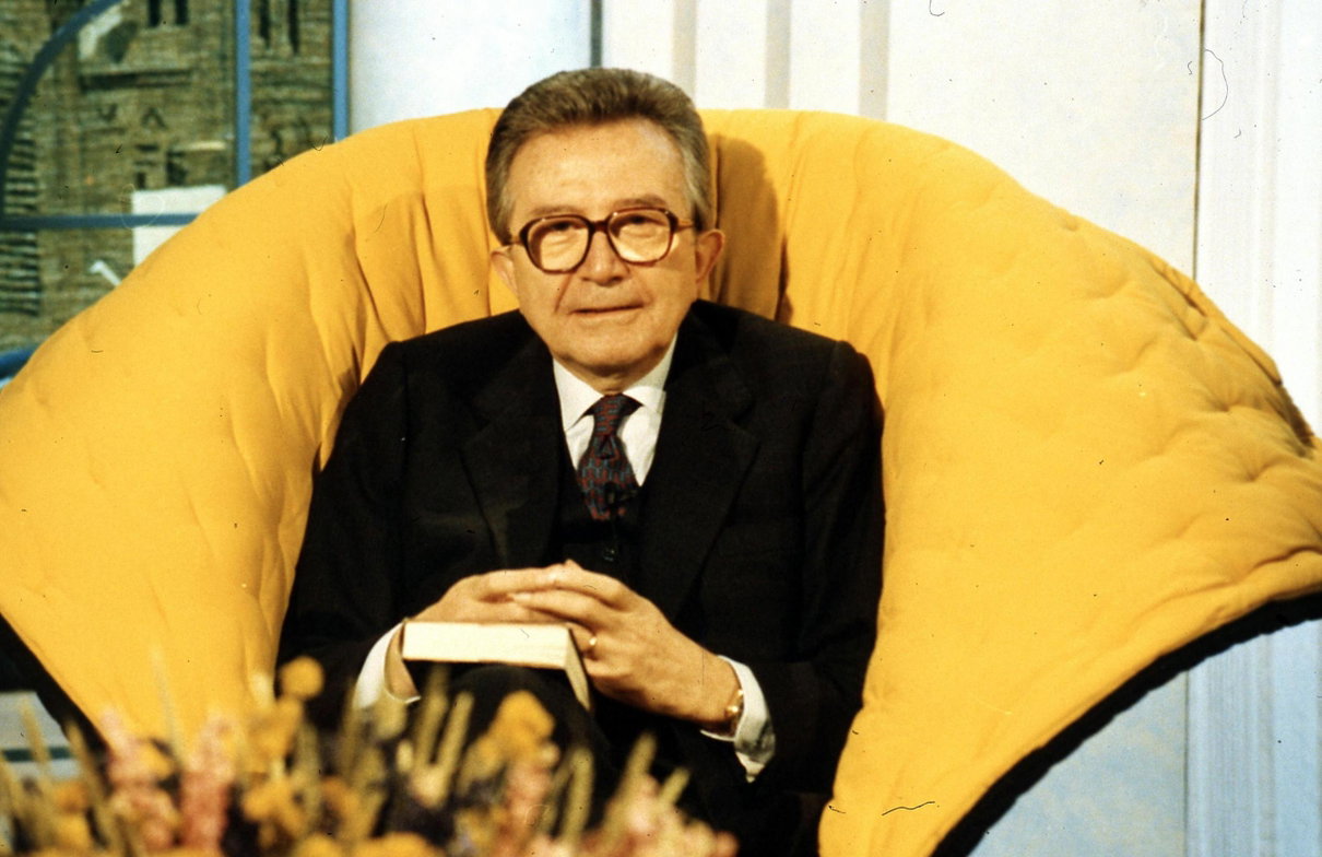 Il non voto, Andreotti e lo scemo article-post