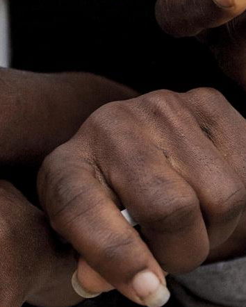 Le mani, la prigione il chiavistello