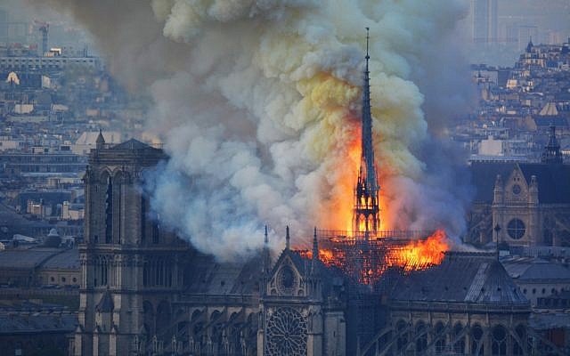 Bruciano le chiese in Francia nel silenzio dei media… article-post