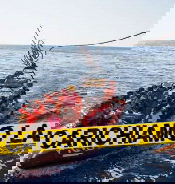 Le accuse di SocialTV contro le ONG