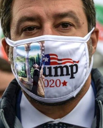 Salvini e la mascherina della Madonna