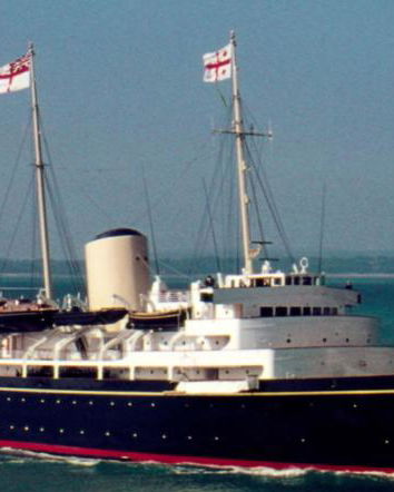 Fusaro, il Britannia e i complotti