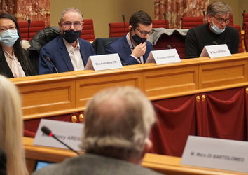 Christian Perronne e i convegni antivaccinisti in Lussemburgo