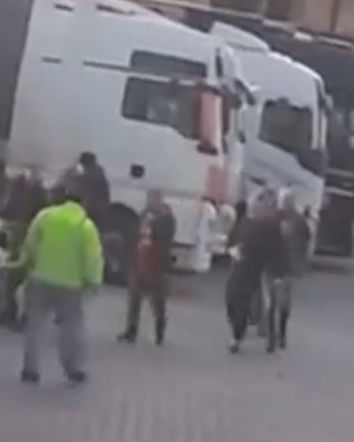 No, a Bologna non sono stati aggrediti dei camionisti bielorussi