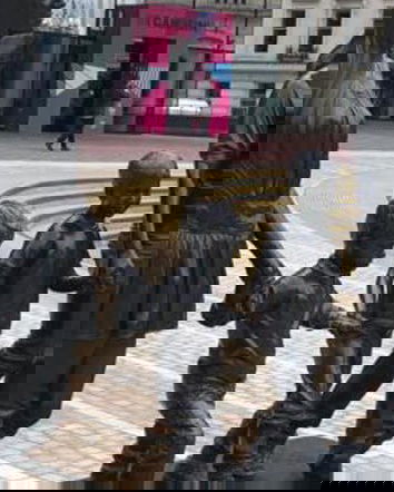 Simone Pillon, la statua e la verifica dei fatti