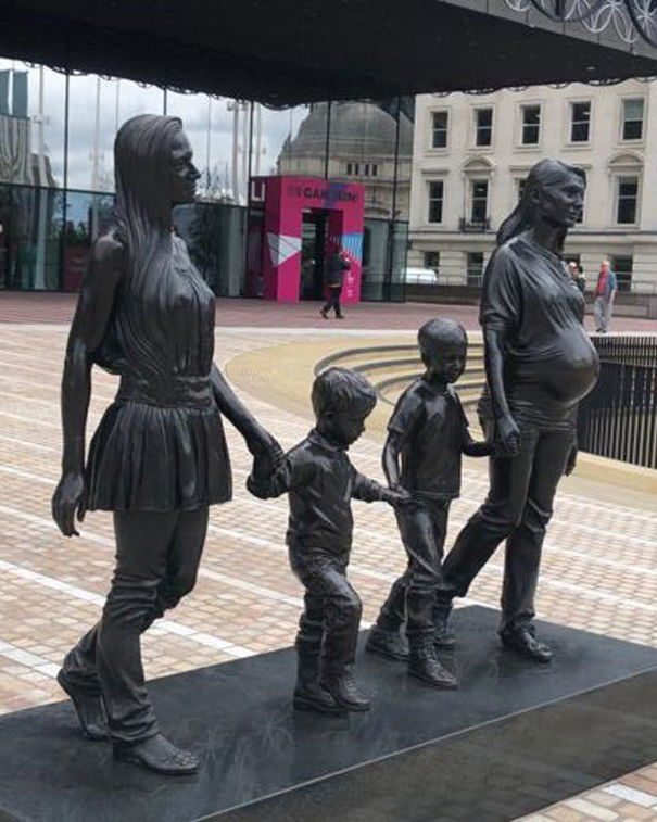 Simone Pillon, la statua e la verifica dei fatti article-post