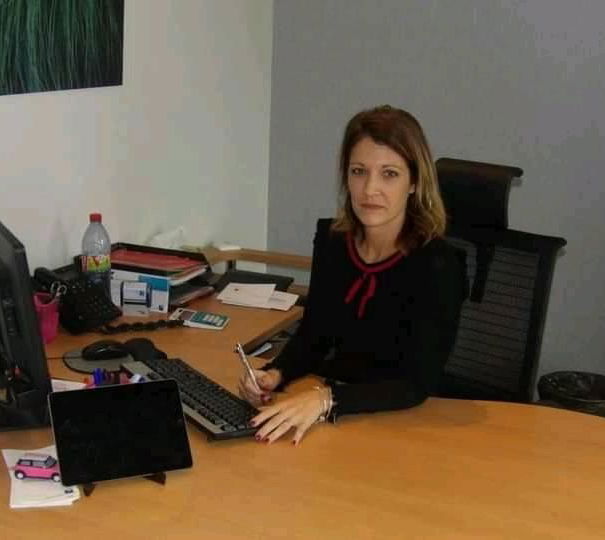 Cari clienti, questo è dalla Banca Centrale Europea article-post