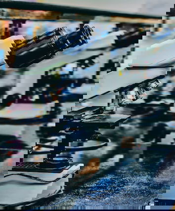 An introduction to the problems of scientific publications