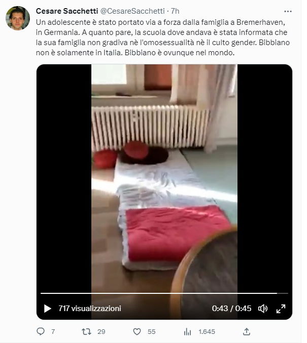 Il video del bambino portato via dalla polizia article-post